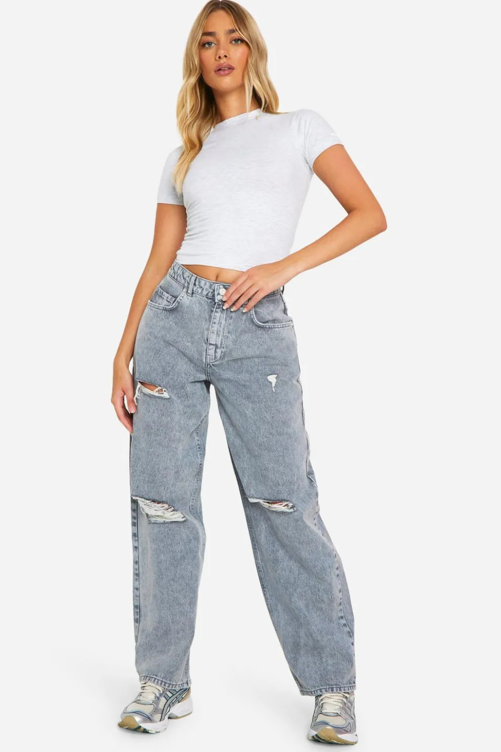 Grey Wash Rip Detail Boyfriend Jeans | Nasty Gal