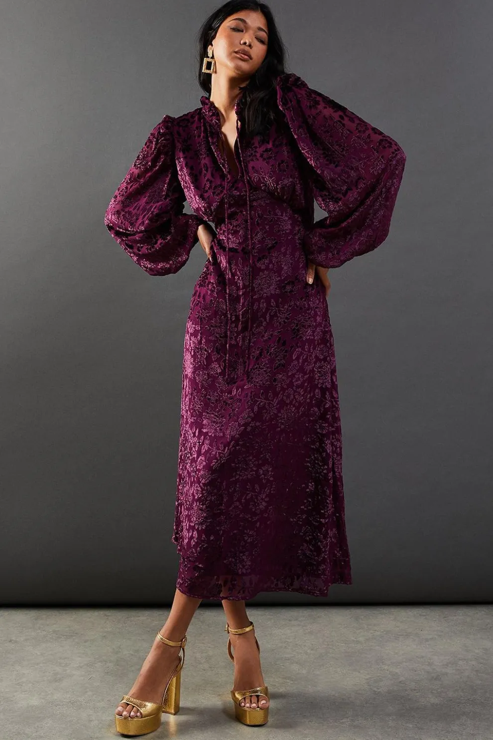 Burnout Velvet Frill Shoulder Tie Front Midi Dress | Nasty Gal