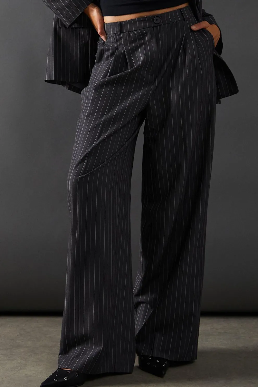 The Ultimate Pinstripe Wide Leg Trouser | Nasty Gal