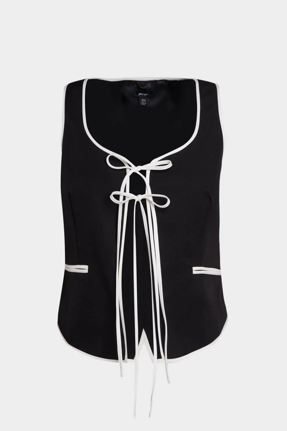 Plus Tailored Contrast Piped Vest | Nasty Gal