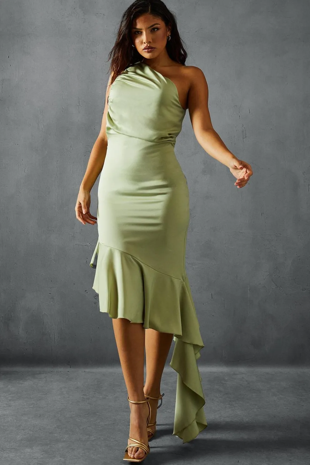 Premium Asymmetric Frill Hem Bridesmaid Dress | Nasty Gal