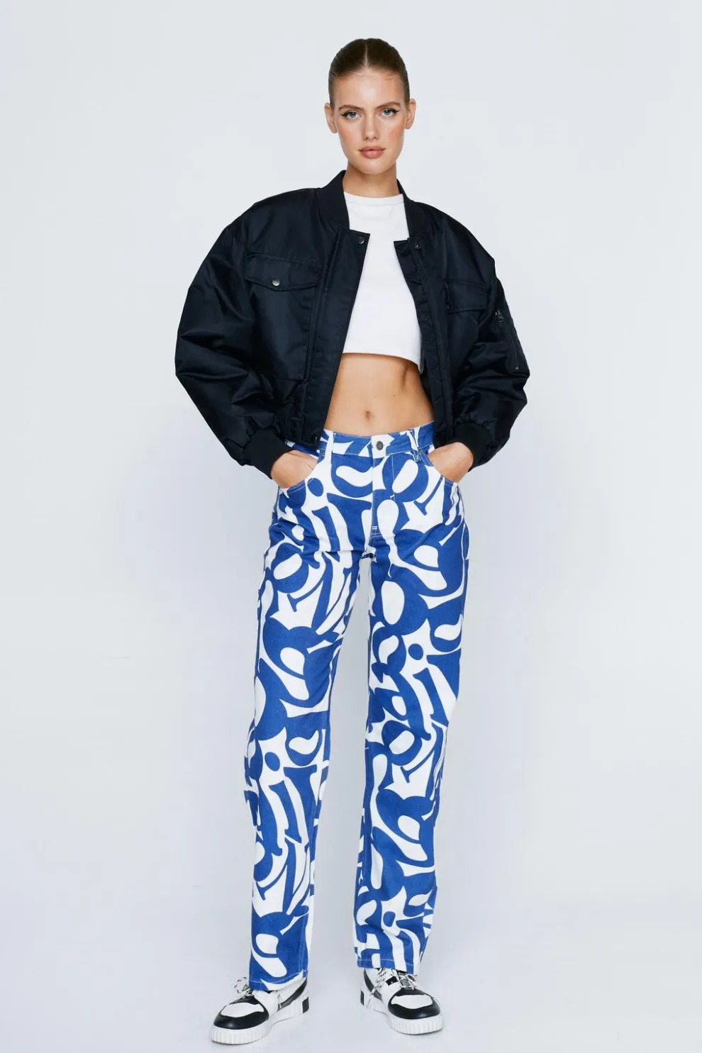 Letter Print '90s Straight Leg Jeans | Nasty Gal
