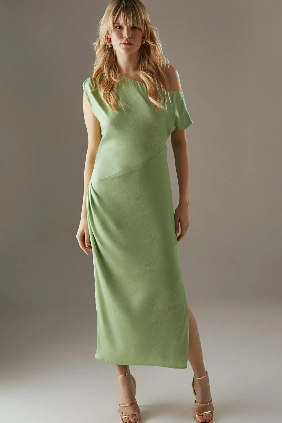 Crinkle Satin Fallen Shoulder Knot Side Midi Dress | Nasty Gal