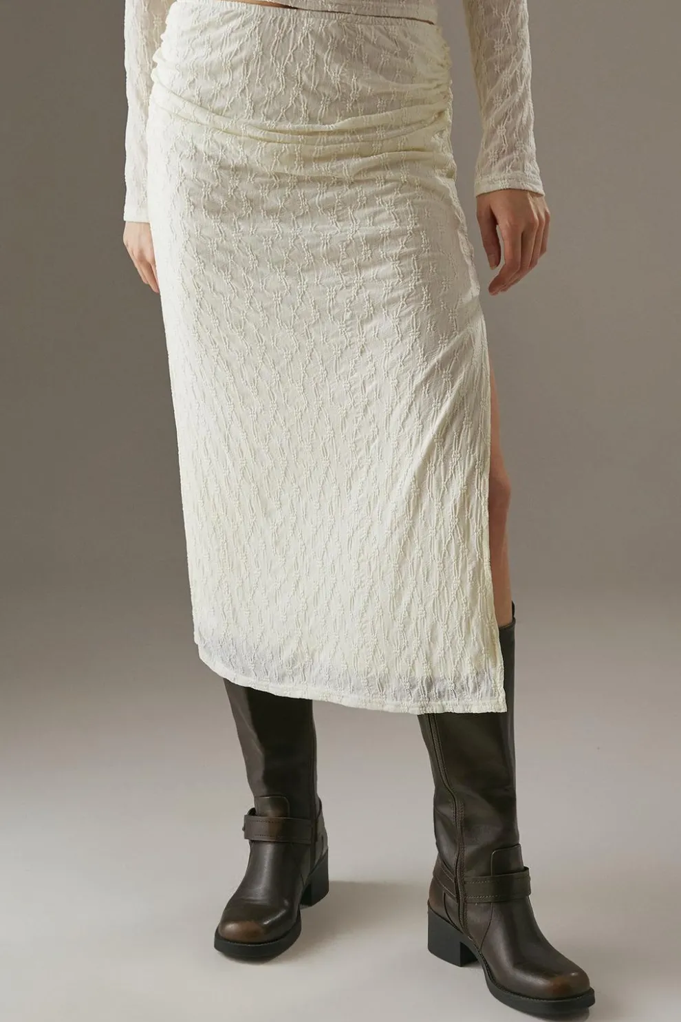 Lace Fitted Midaxi Skirt | Nasty Gal