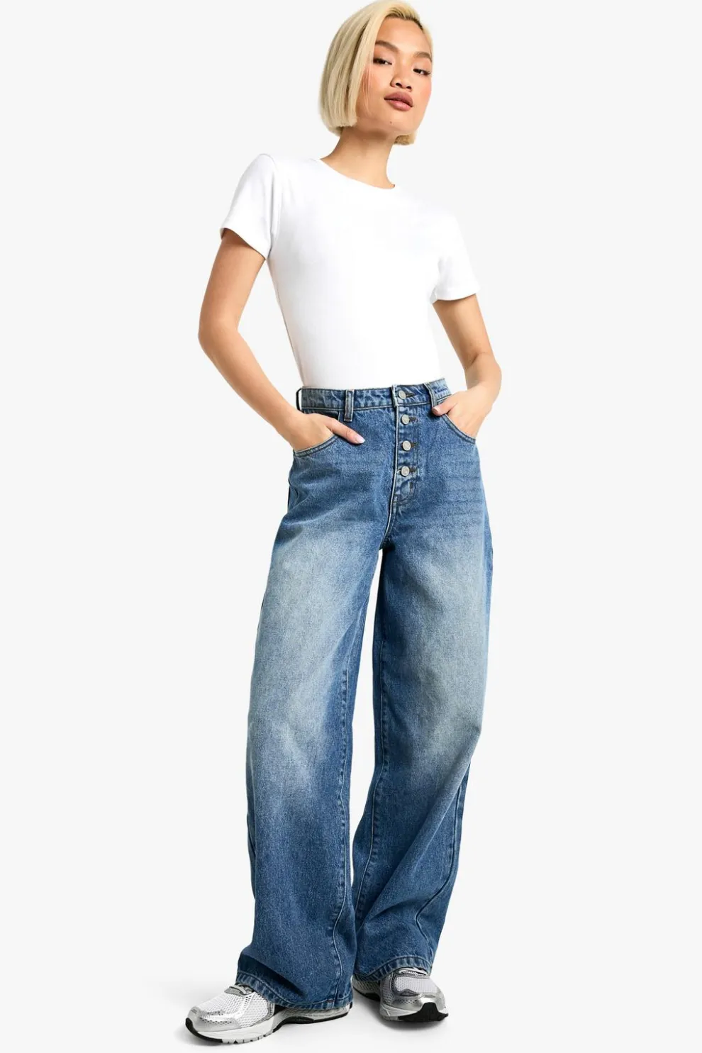 Button Detail Slouchy Fit Jean | Nasty Gal