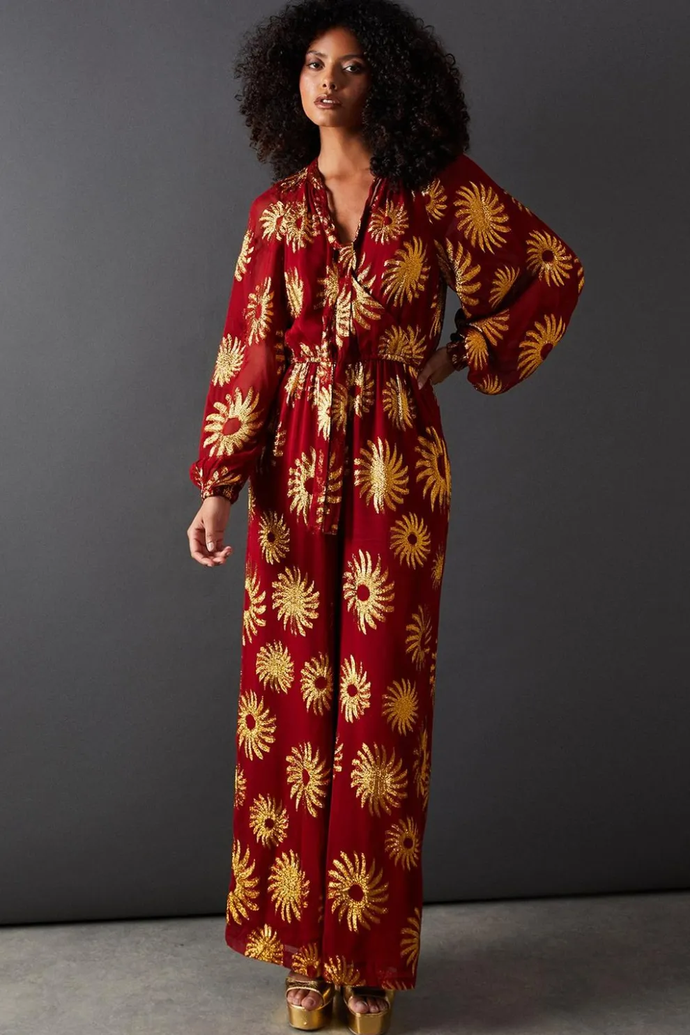 Sun Metallic Jacquard Tie Neck Jumpsuit | Nasty Gal