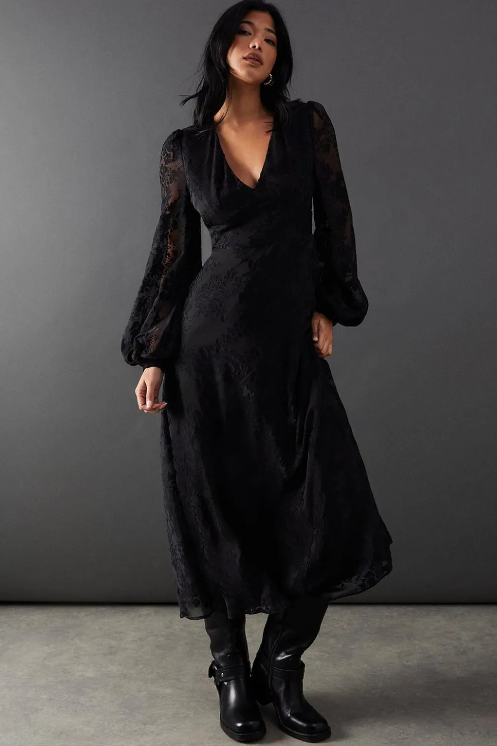 Burnout Velvet V Neck Midi Tea Dress | Nasty Gal