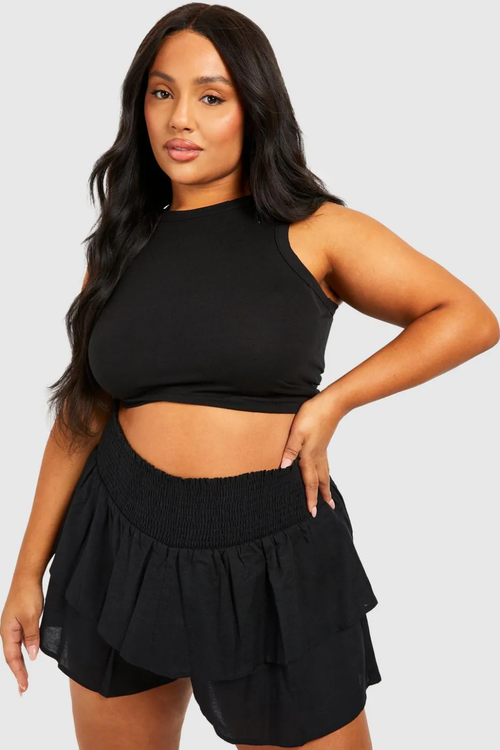 Plus Shirred Waist Flippy Linen Feel Short | Nasty Gal