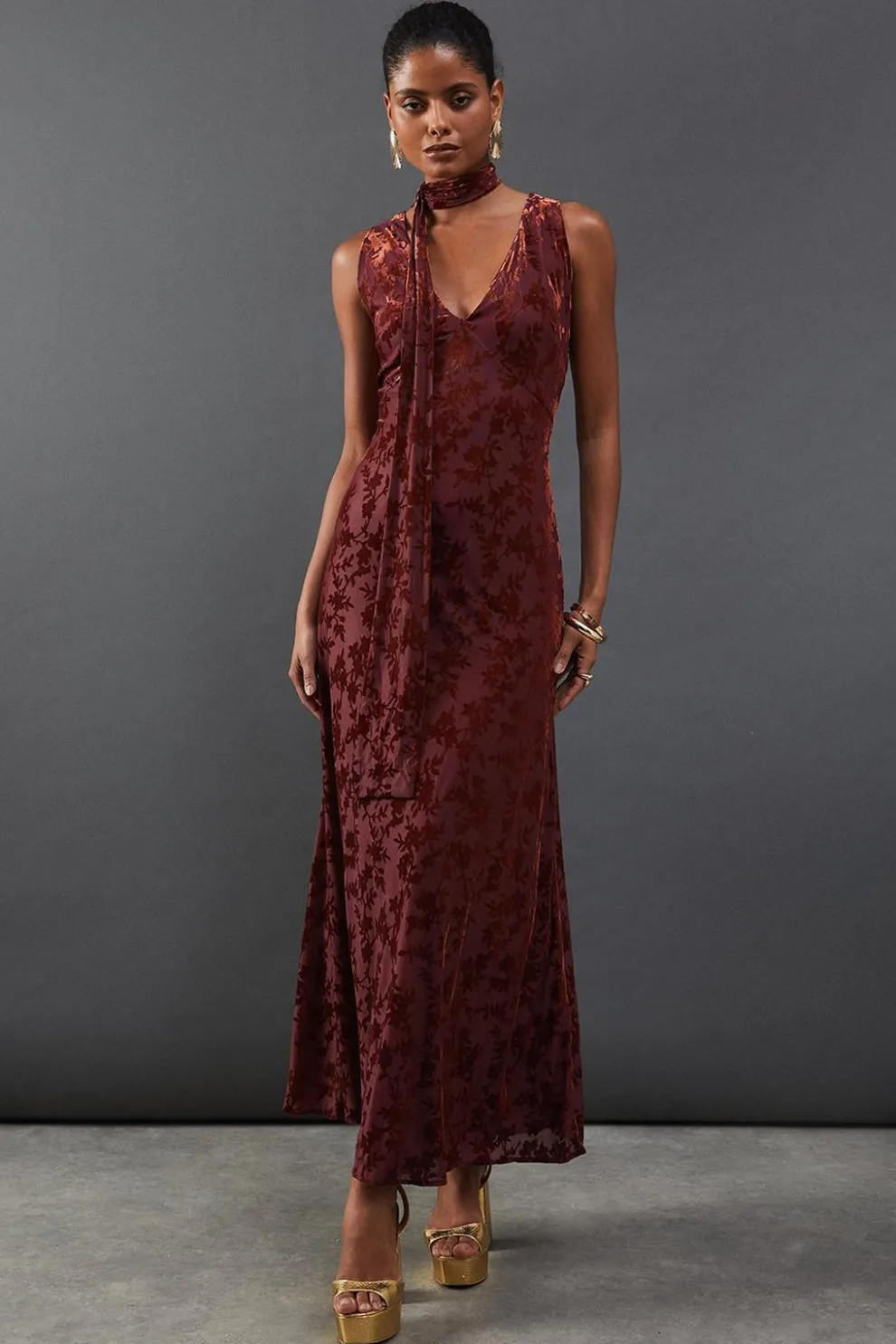 Burnout Jacquard Tie Neck Plunge Maxi Dress | Nasty Gal