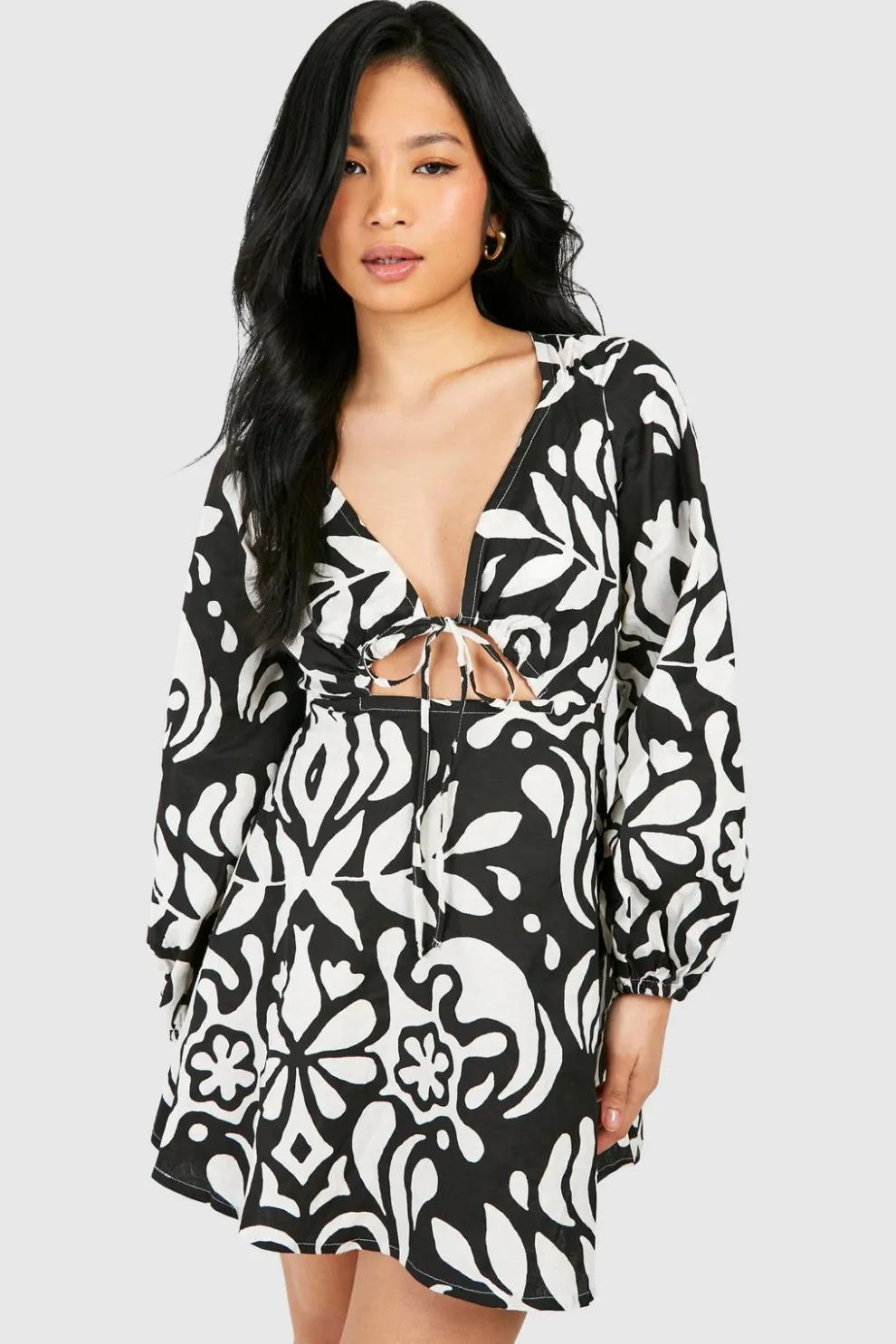 Petite Mono Printed Linen Look Mini Dress | Nasty Gal