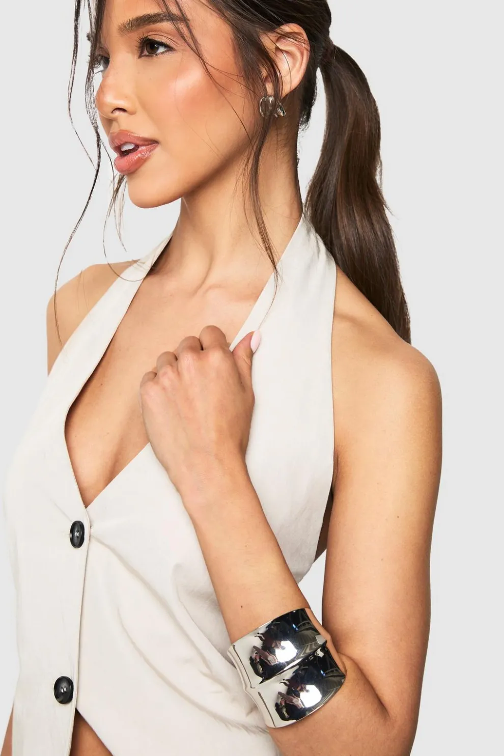 Silver Oversized Bangle | Nasty Gal