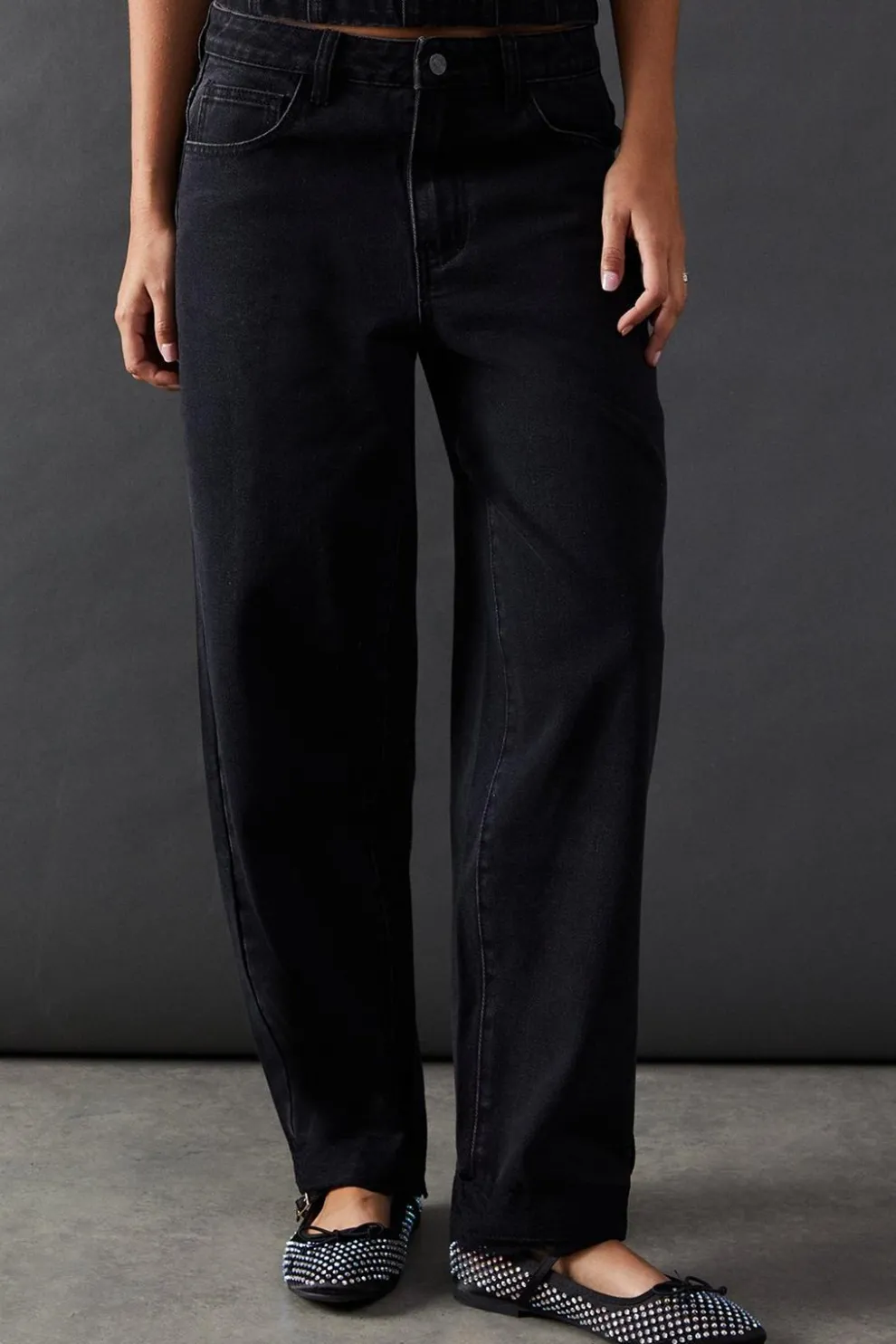 Denim Lace Trim Mid Rise Barrel Jeans | Nasty Gal