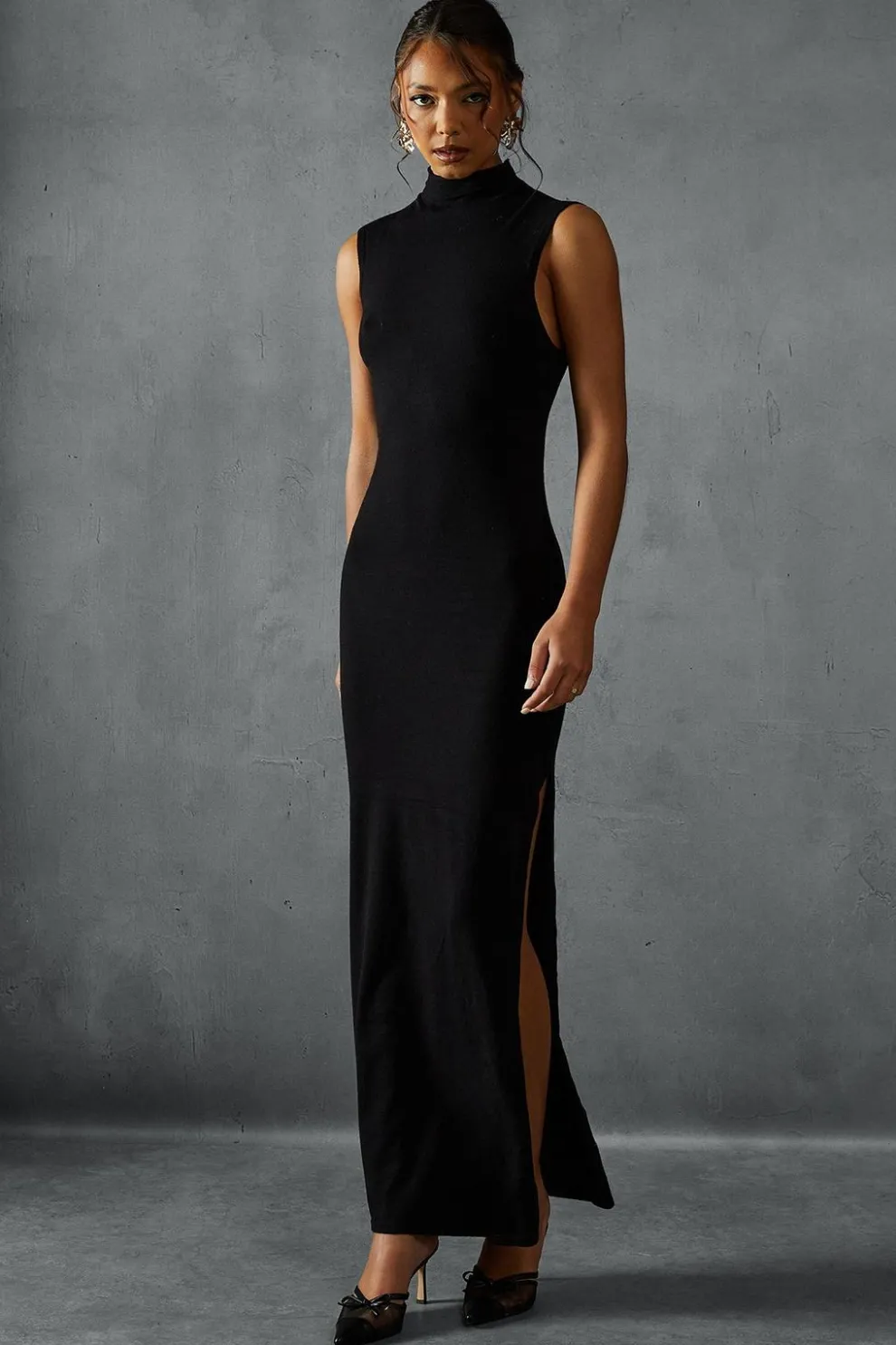 Soft Knit Grown On Neck Sleeveless Split Leg Maxi Dress | Nasty Gal