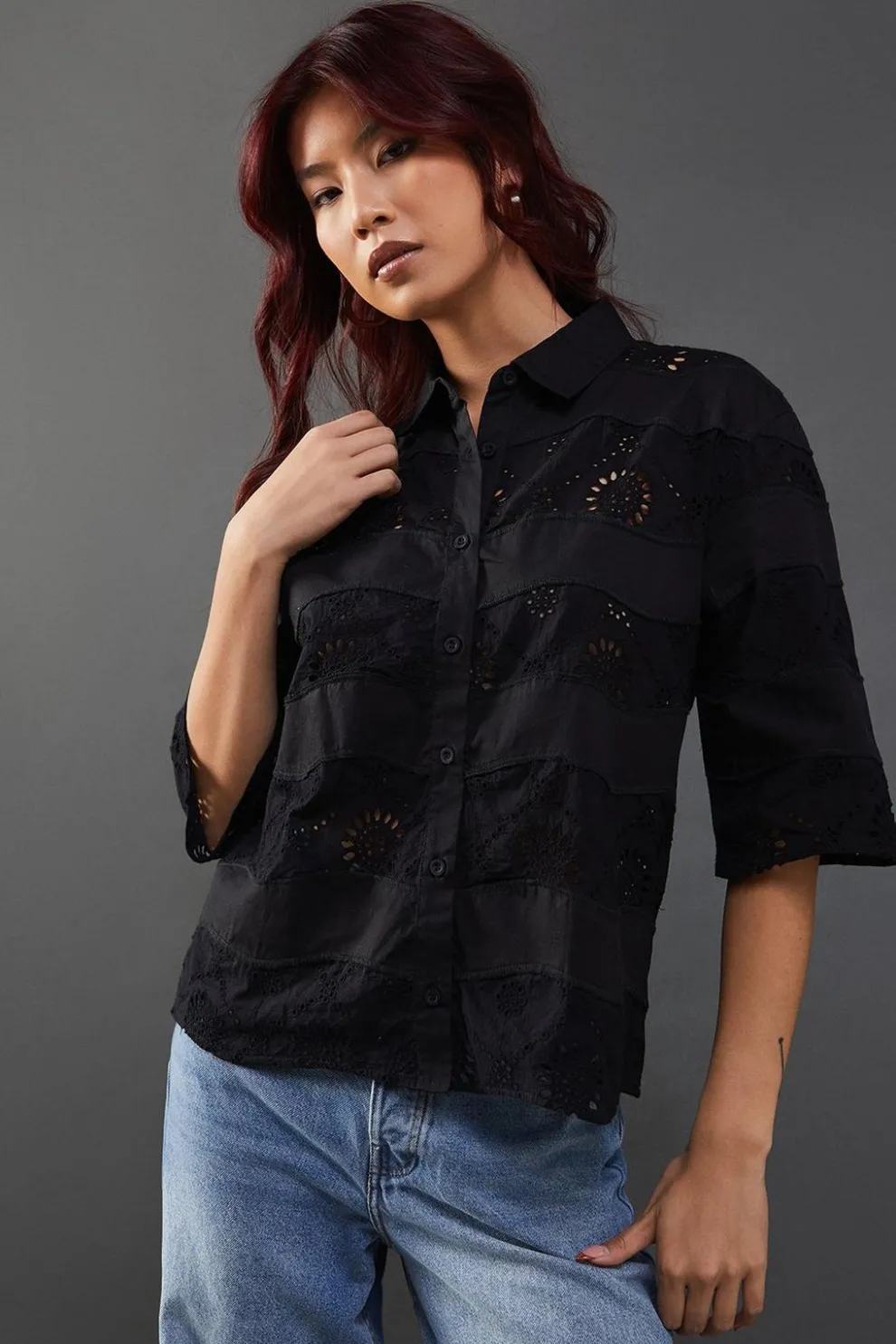 Lace Mix Scallop Hem Crop Shirt | Nasty Gal