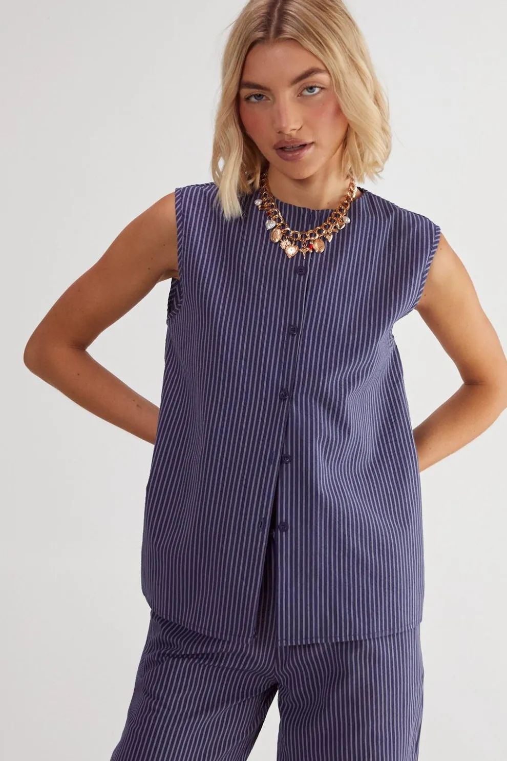 Stripe Sleeveless Vest | Nasty Gal