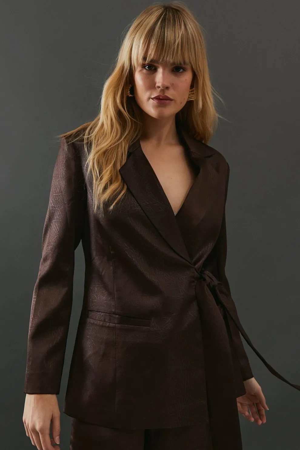 Crackled Satin Tie Side Blazer | Nasty Gal