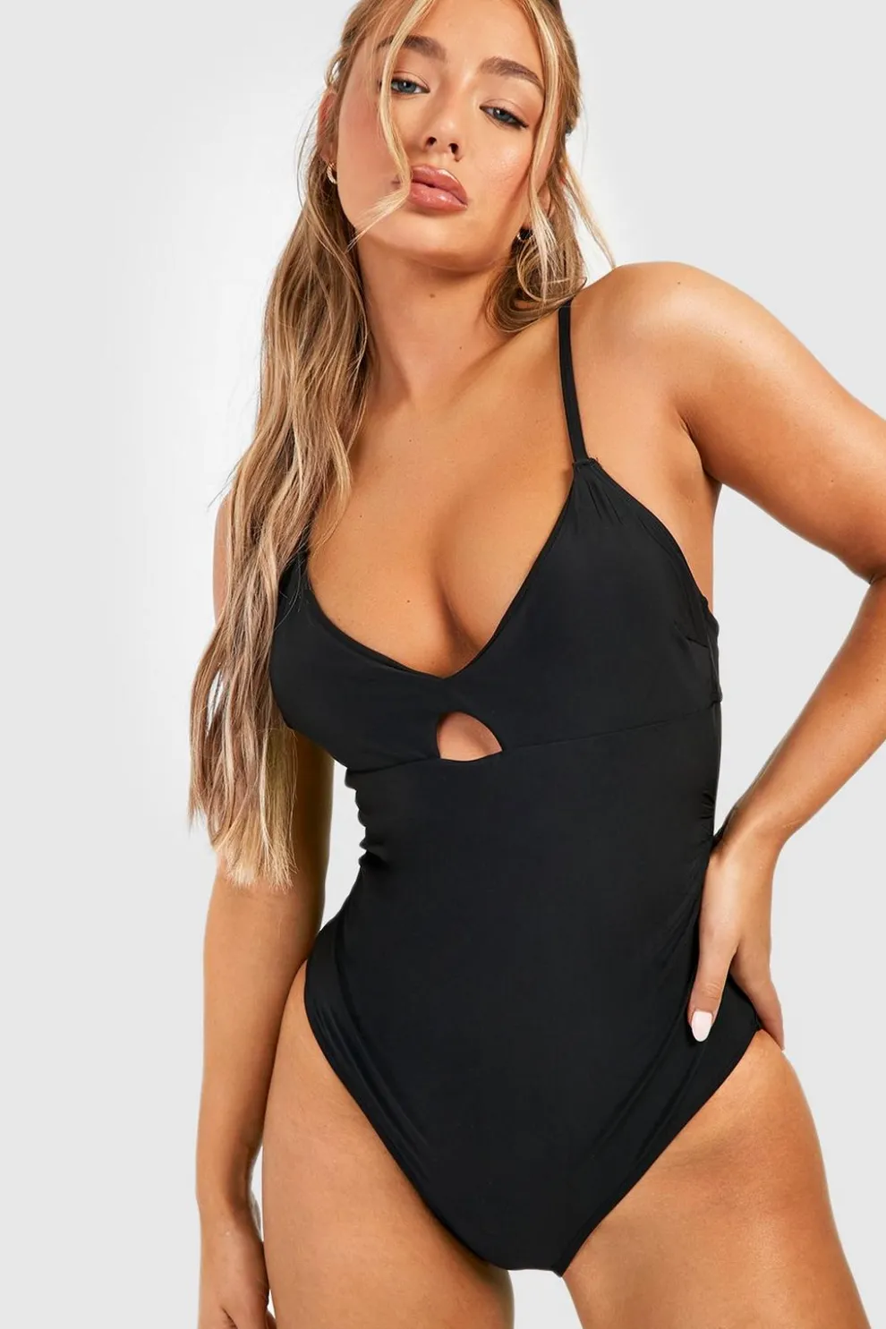 Control Plunge Key Hole Swimsuit | Nasty Gal