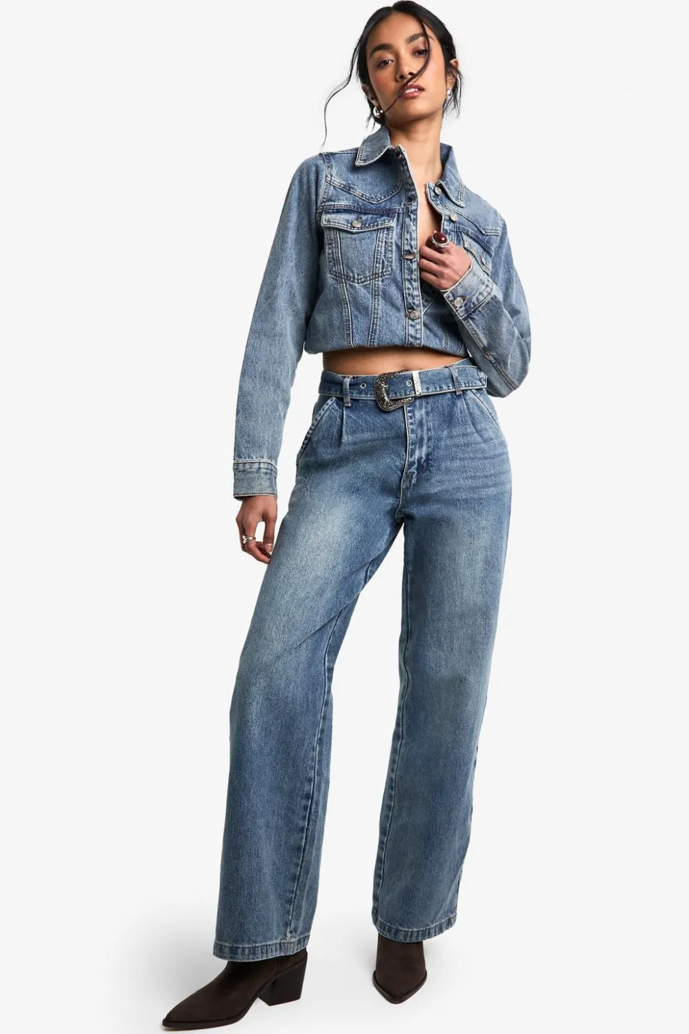 Western Buckle Detail Denim Jean | Nasty Gal