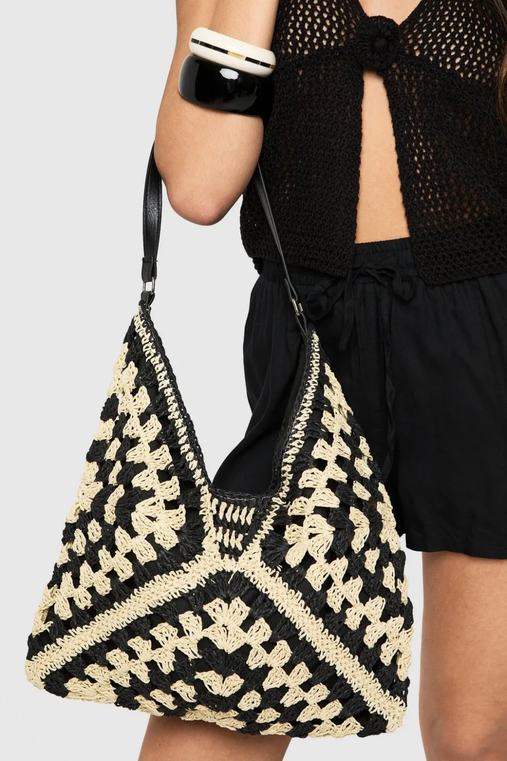 Contrast Crochet Beach Bag | Nasty Gal