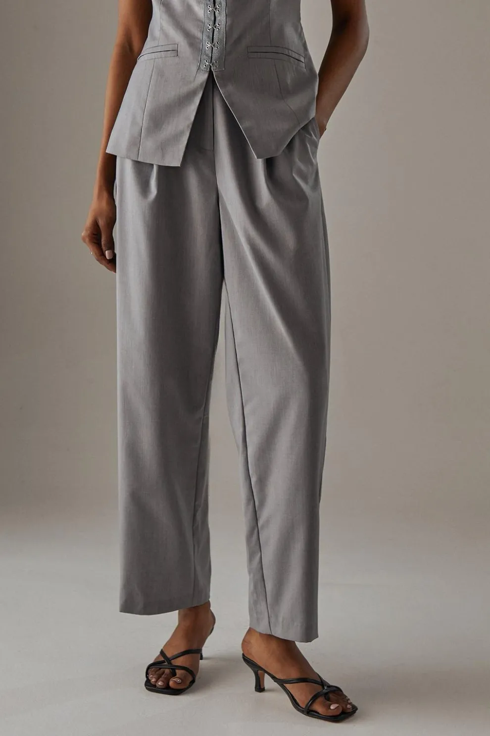Tailored High Waisted Tailored Barrel Leg Trousers | Nasty Gal