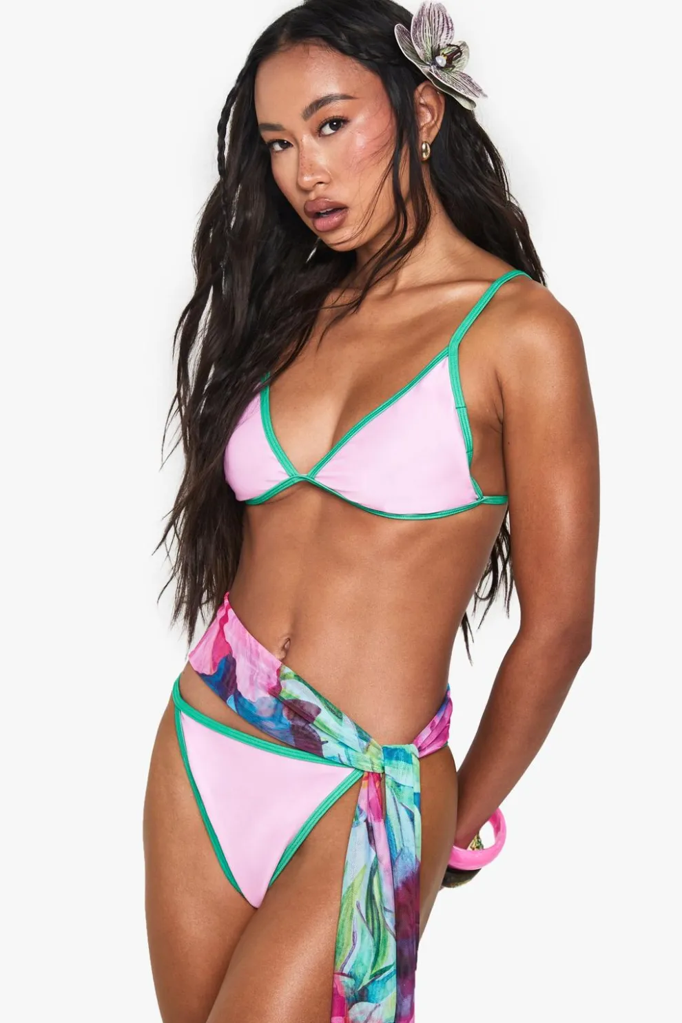 Contrast Binding Triangle Bikini Top & Tanga Bikini Bottoms Set | Nasty Gal