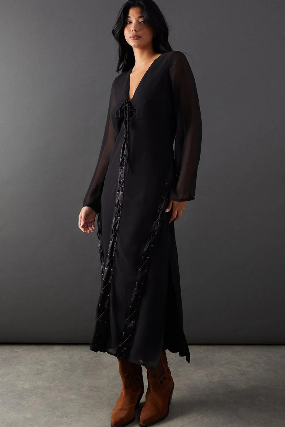 Chiffon Lace Up Panelling Midi Dress | Nasty Gal