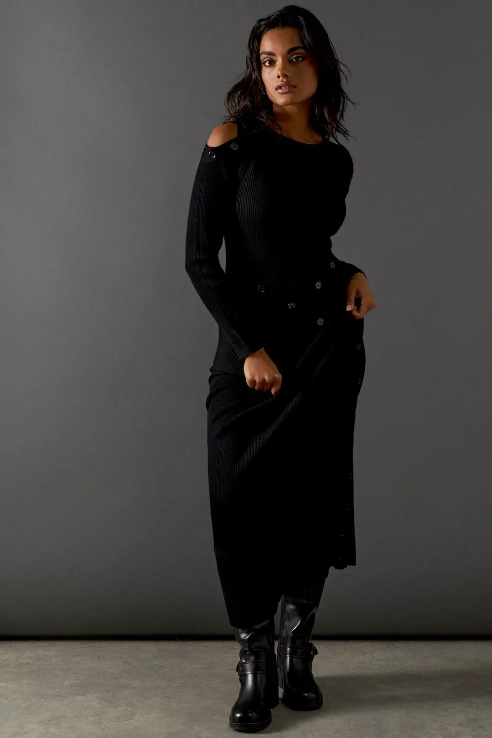 Button Detail Cold Shoulder Ribbed Midaxi Dress | Nasty Gal